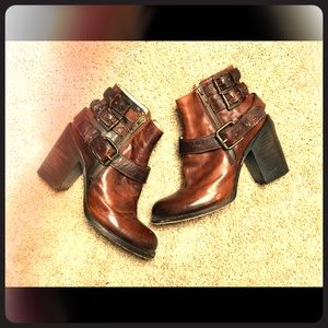 FREEBIRD by Steven Bolo Booties